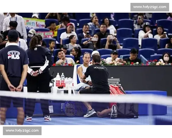 破案了！郑钦文 Labubu 挂饰真相揭晓：主动赠阿卡，反被叮嘱 “别转送”